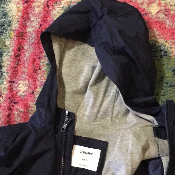 blue Old Navy Jersey lined Windbreaker/raincoat with zipper and hood.  Sz 6/7 - Picture 2 of 5